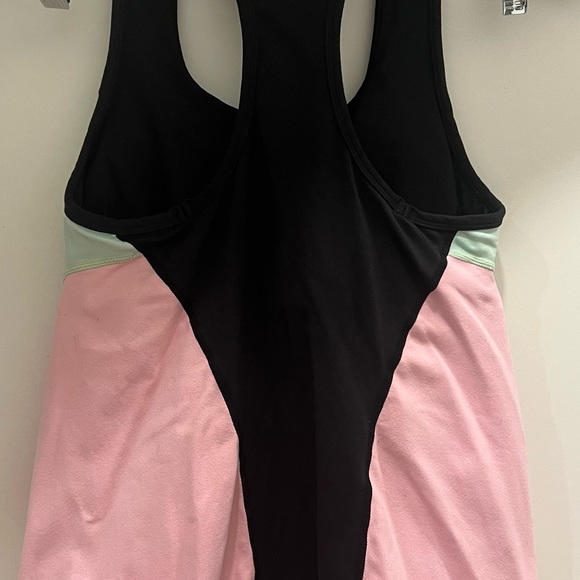 Lululemon Size 10 Bra Built In Tank Top . - Picture 3 of 8